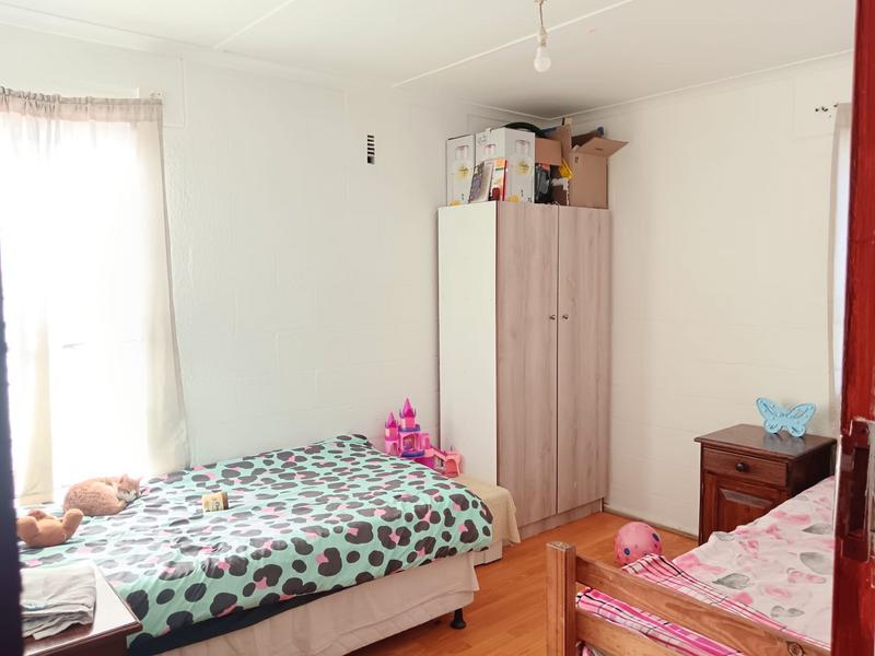 2 Bedroom Property for Sale in Rocklands Western Cape